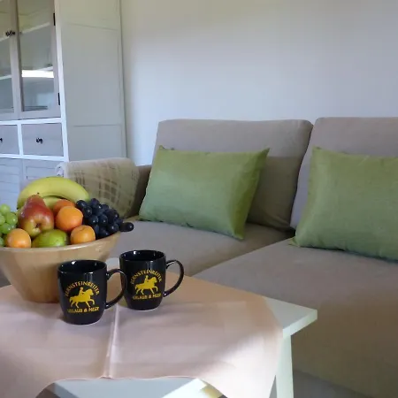 Bernsteinreiter Erlebnishof Barth, Blockhutte 22 *