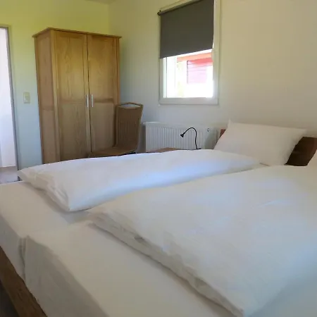 Bernsteinreiter Erlebnishof Barth, Blockhutte 22 호텔 바르트